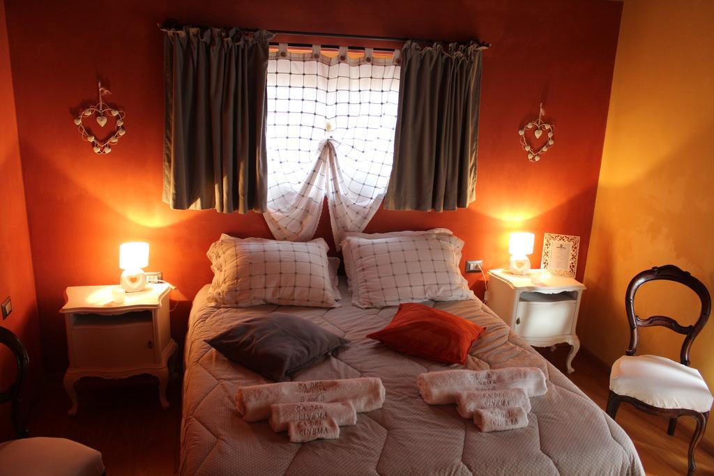 Holiday Home Ca' Del Cinema Mombercelli Стая снимка