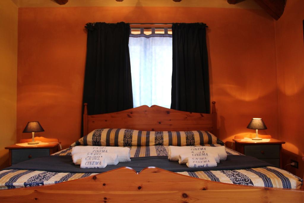 Holiday Home Ca' Del Cinema Mombercelli Стая снимка