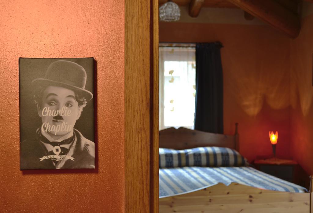 Holiday Home Ca' Del Cinema Mombercelli Стая снимка