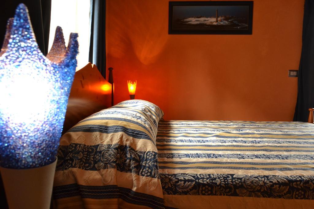 Holiday Home Ca' Del Cinema Mombercelli Стая снимка