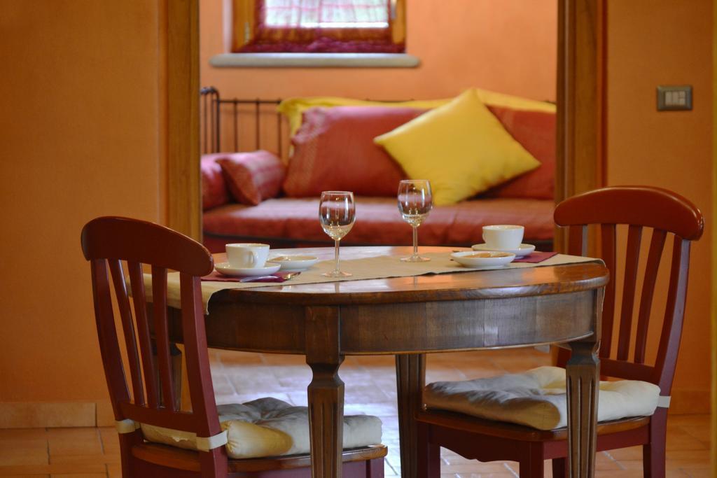 Holiday Home Ca' Del Cinema Mombercelli Екстериор снимка